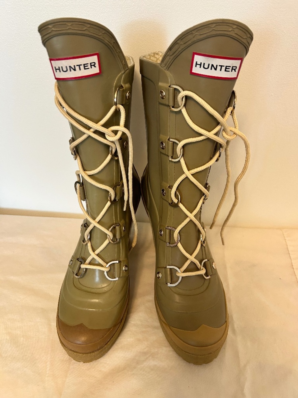 HUNTER Gabby Lace Up HeeledPlarform Rain Boots Olive Green Tan